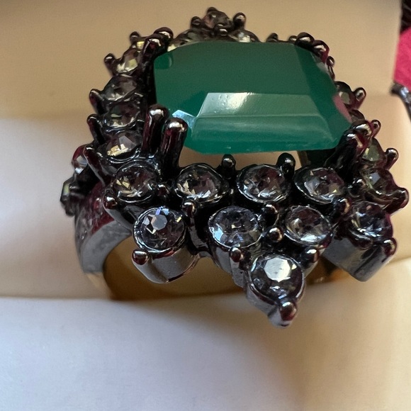 BCBG - Picture 3 of 6